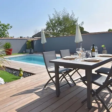 Willa Maison A 300 M De La Et Centre Avec Piscine La Couarde-sur-Mer