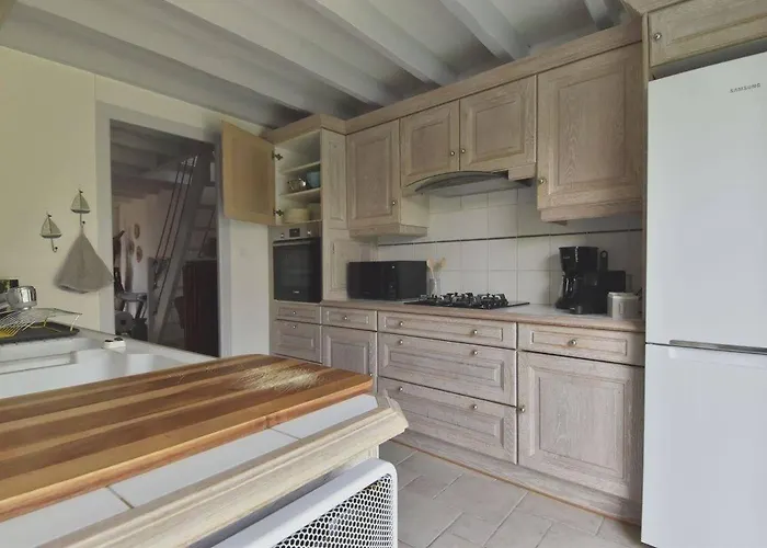 Maison A 300 M De La Et Centre Avec Piscine *